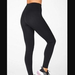 Fabletics SculptKnit Essential Leggings